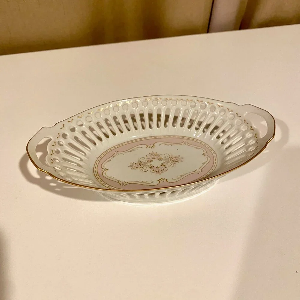 Kaiser Germany Arlette Pattern Pierced Dish by K. Nossek 7x4.5‎